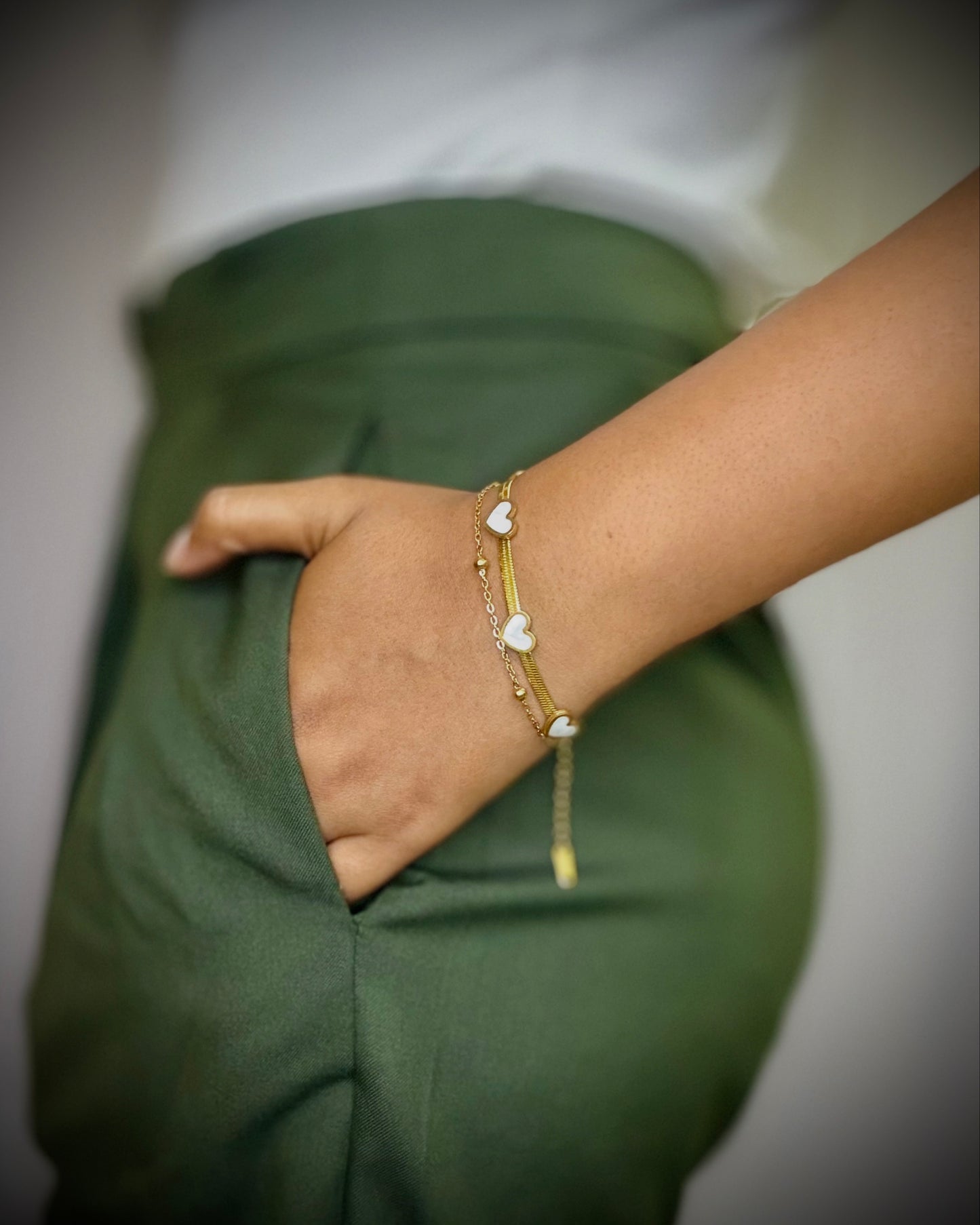 Heart Glow 18k gold-tone bracelet