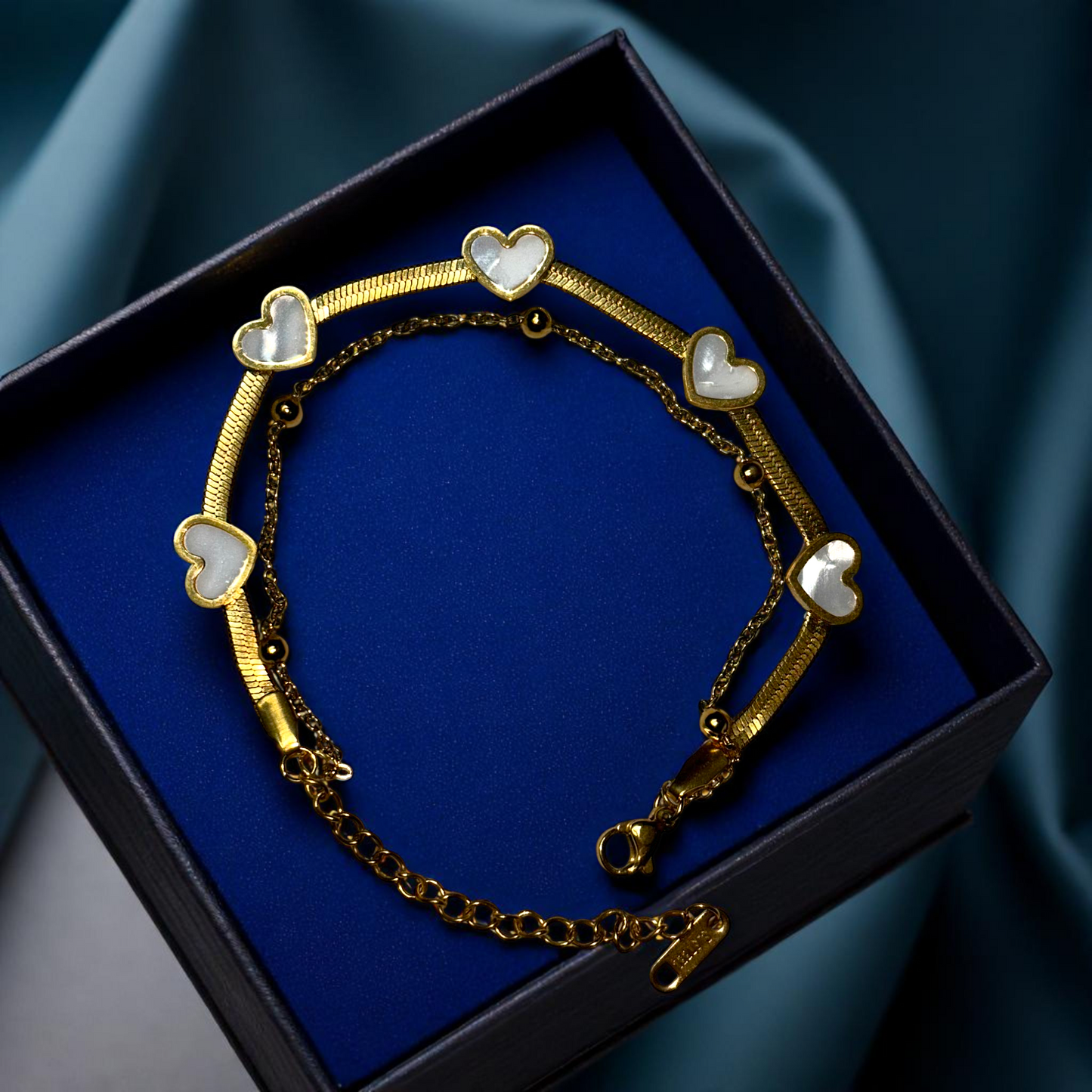 Heart Glow 18k gold-tone bracelet