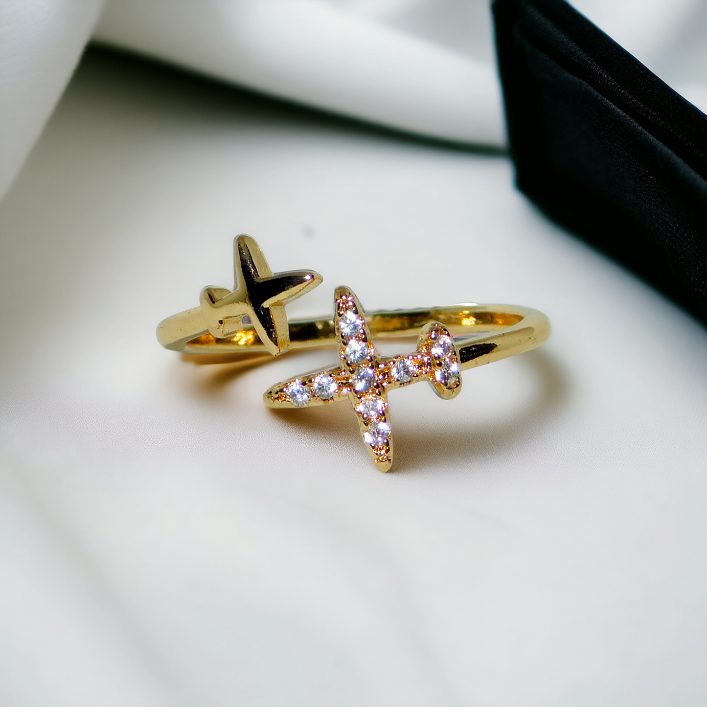 Jetsetter Sparkle Ring – 18K Gold Tone | Anti-Tarnish