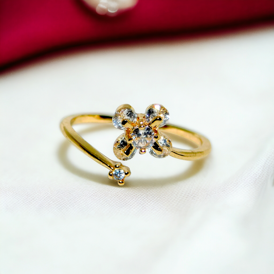 Petal Grace Open Ring – 18K Gold Tone | Adjustable & Anti-Tarnish